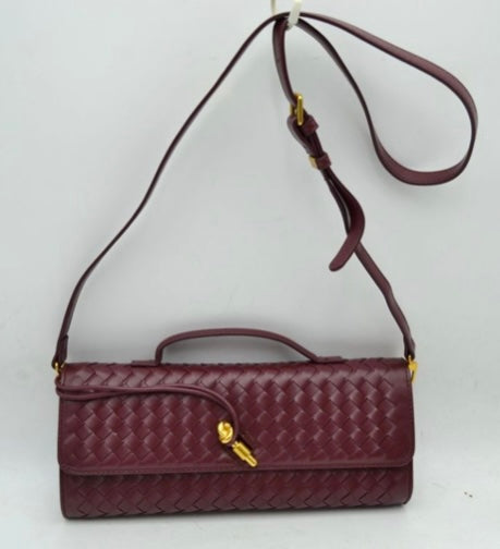 Weaved Top Handle City Clutch